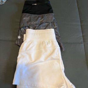 Lululemon shorts bundle size 4